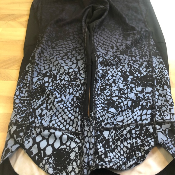 NWT- Champion cropped tights - Picture 5 of 6